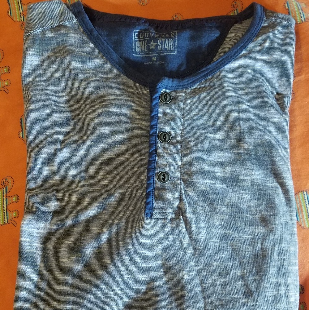 Converse t-shirt